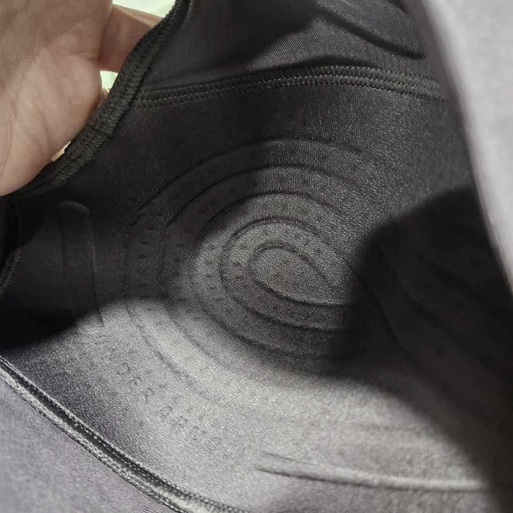 Under Armour Infinity Pintuck Mid Sports Bra‎ Gray Brown Women's Medium HeatGear